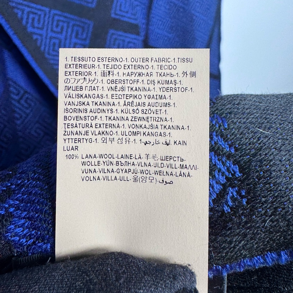 Versace Medusa Greek Key Wool Blend scarf - Picture 5 of 8